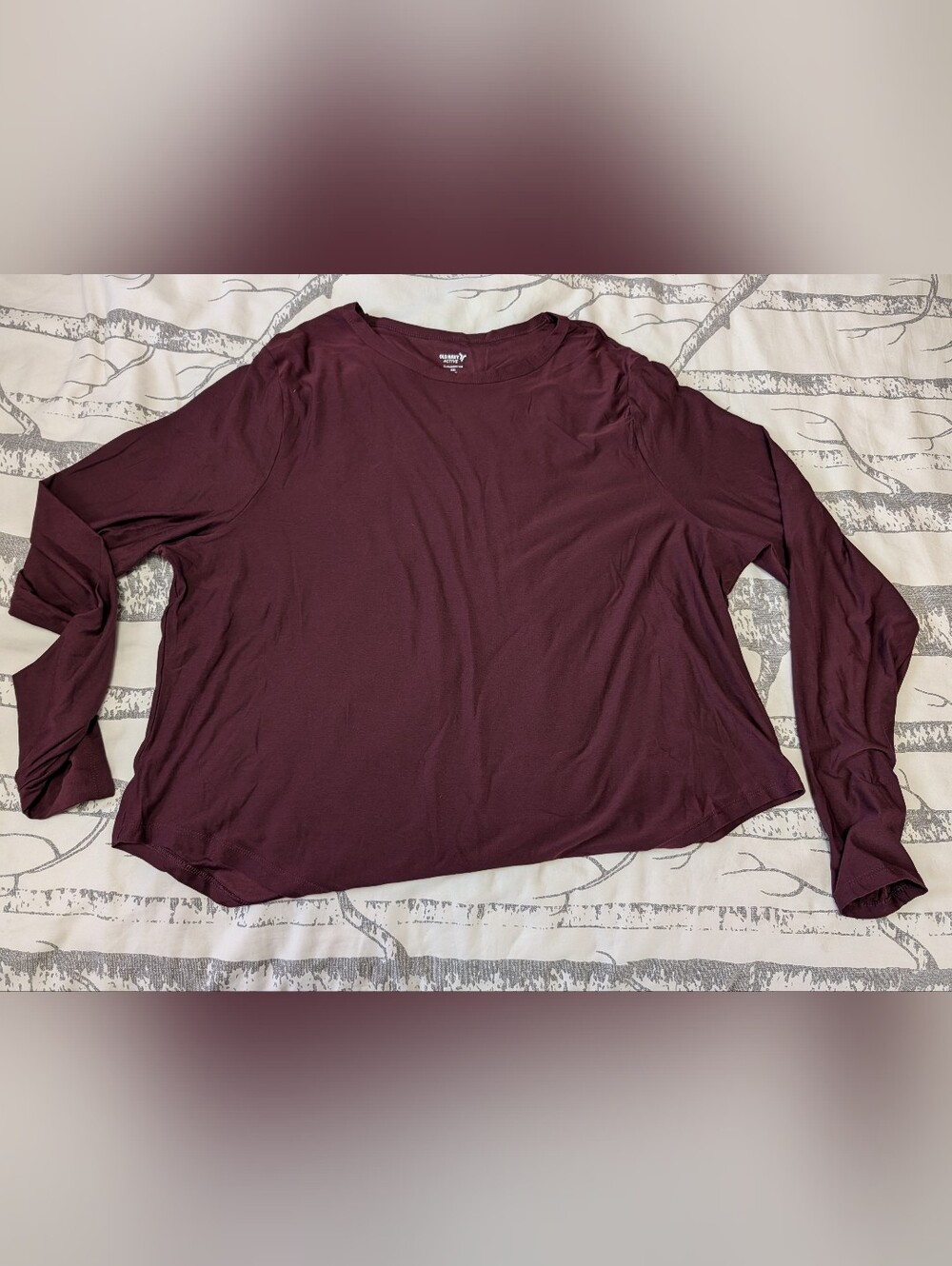 Old Navy Cloud Motion Long Sleeve Crew Tee - Wine
